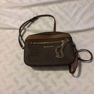 Michael Kors Jet Set Large East West Chain Crossbody Bag in Signature Brown